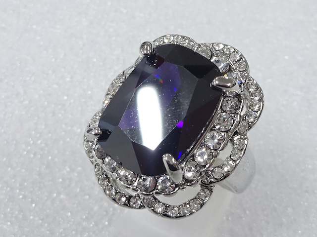 Japanese Kimono / Antique Accessories Metal